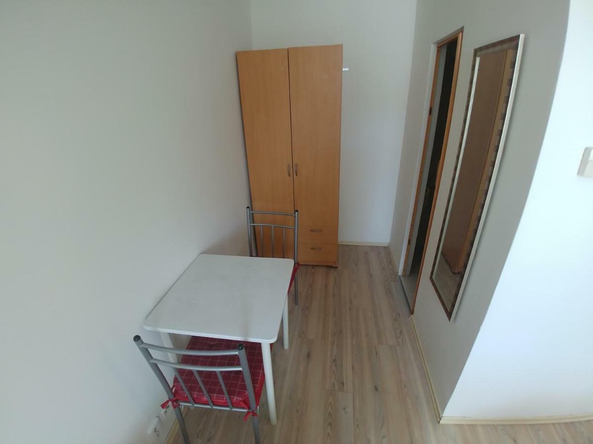 Kv Apartmans Varsavska Karlovy Vary Exterior photo